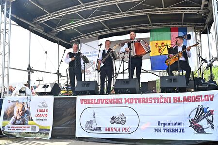 Vseslovenski blagoslov motoristov in motorjev v Mirni Peci 21042025 (37)